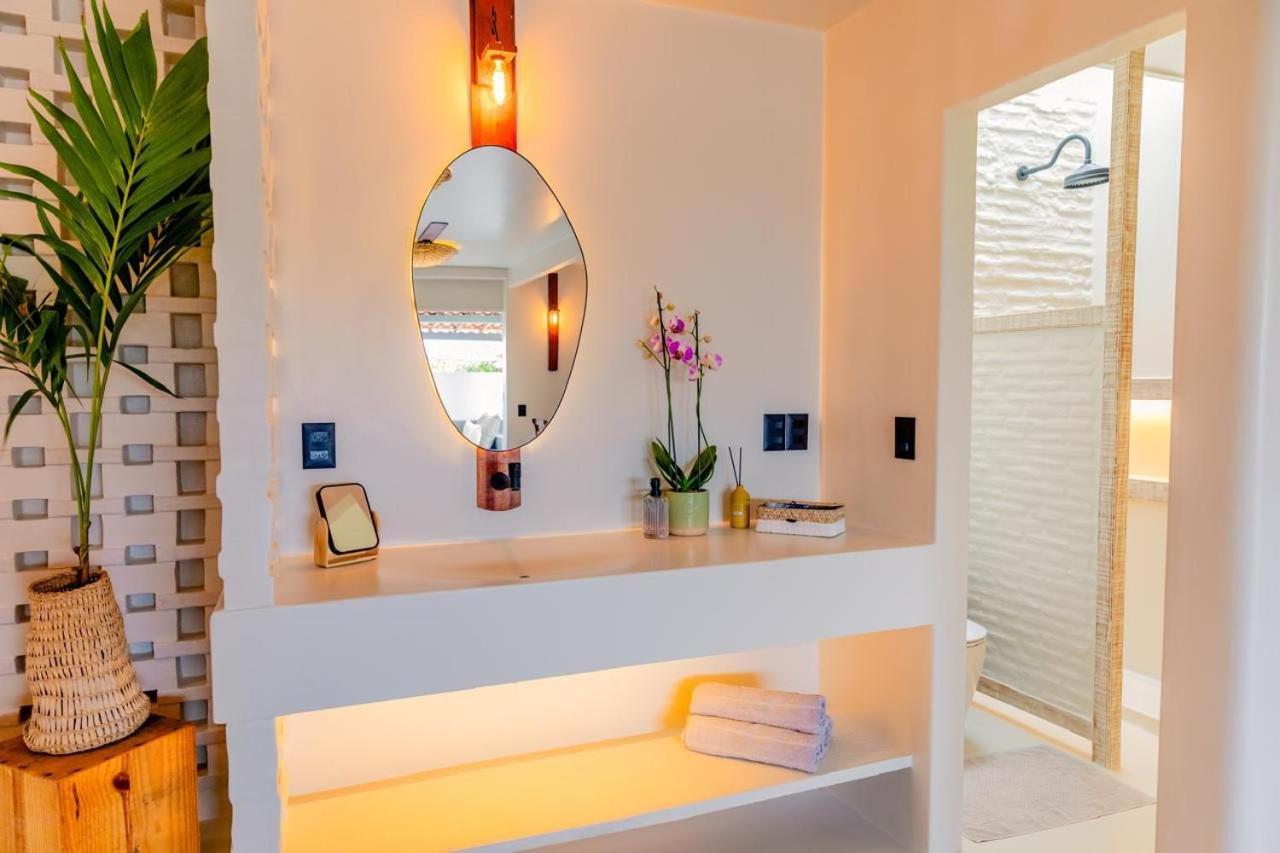 Outro Beach Hotel クムブコ エクステリア 写真